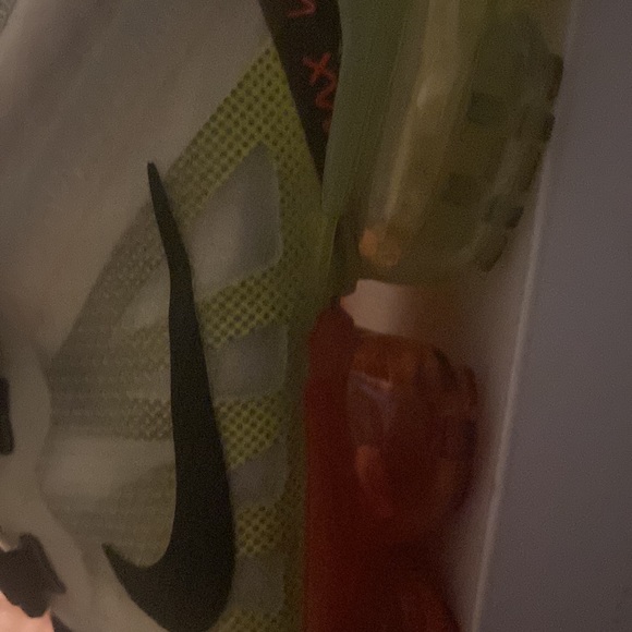 Nike - Picture 6 of 6